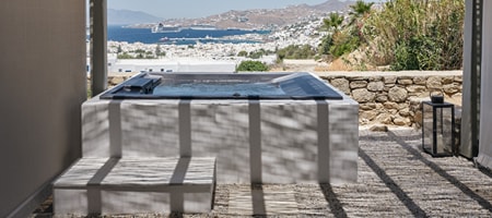 Hilltop Sea View Suite Private Jetted Tub | 250m from Belvedere Hotel plus Shuttle