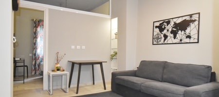 Petite Apartment (Annex Building-address Nileos 26)