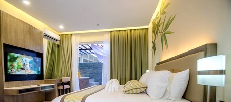 Garden Suite Pool Access