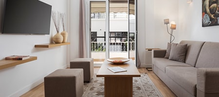 Athenian Hillside Residence | Orlof Str. 18 Athens 11741