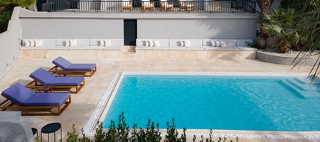 Athenian Black Villa | Olimpou 12 | Saronida