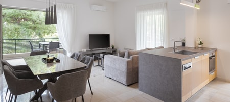 Vouliagmeni Stylish Apartment | Iras 14 | Vouliagmeni 166 71