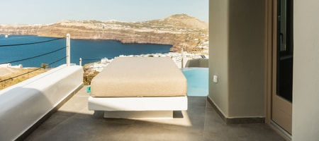 Elysium Suite with Private Heated Plunge Pool and Caldera View