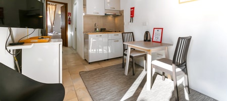 Apt 2 "Hermes Apartment"