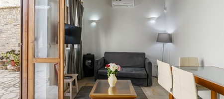Apt 1 "Athena Apartment"