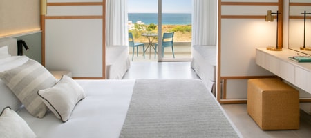Family Room Sea View with Sliding Door