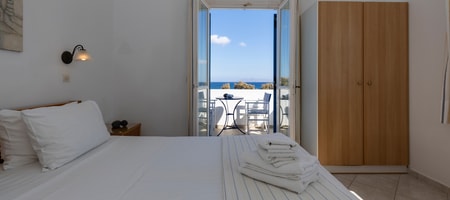 Double or Twin Room with Sea View