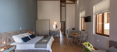 Deluxe Suite with Balcony