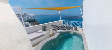 Honeymoon Jacuzzi Suite with private balcony