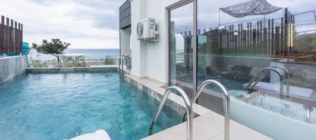 Residence suite with indoor jacuzzi and private pool