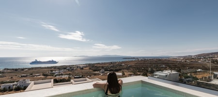 1 Bedroom Sea View Suite with Sharing Pool “Aqua”