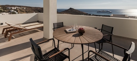 2 Bedroom Sea View Suite with Sharing Pool “Sky”