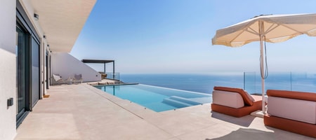 Rouge villa