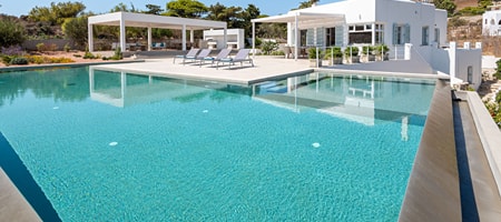 Camille Villa | Syros Island