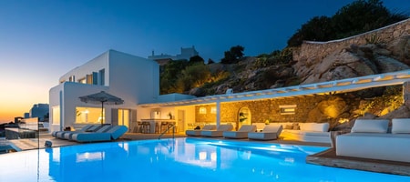 Carmina Villa