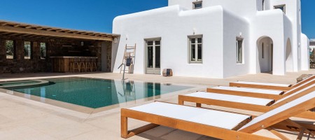 Jolie Villa