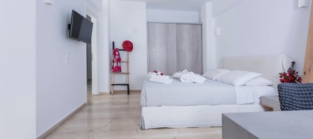 Family Suite with Private Swimming Pool