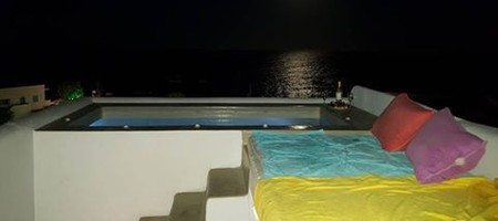 Honeymoon Suite