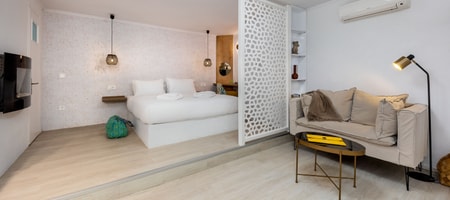Seaside Nestie Openspace Apartment with Garden