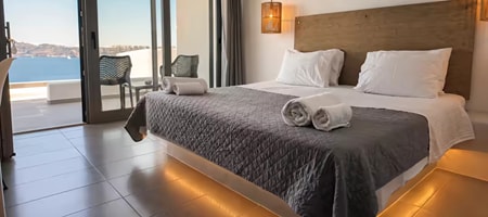 Junior Suite with Caldera View