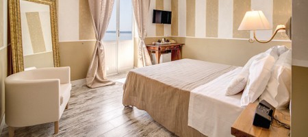 Junior Suite Lake View with Terrace