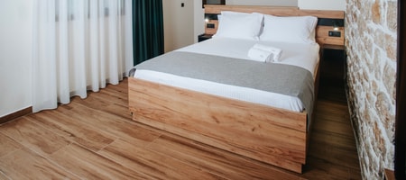 Studio Apartment with One Double Bed