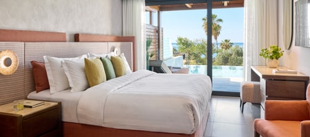 Junior Suite with Private Pool & Partial Sea View
