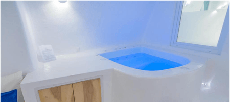 Elegant Two Bedroom Apartment with Private Hot Tub