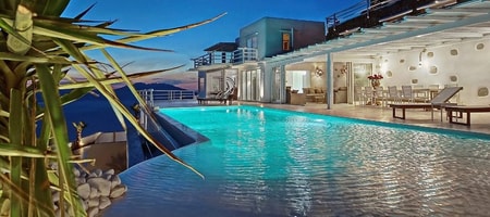 8 Bedroom | Villa Myrto