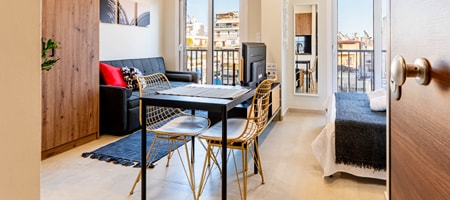 Olive Design Studio w/Balcony D2
