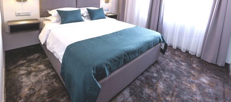 Family Suite - 2 King Bedroom with Lounge Room & Pool View