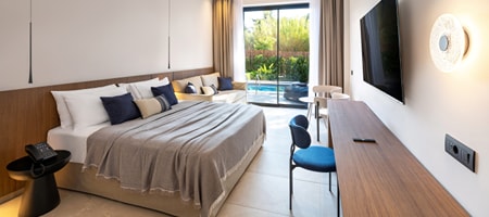 Suite with Sharing Pool