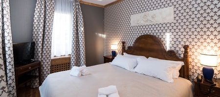 Deluxe Room - Village View