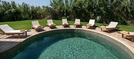 Four Bedroom Villa with In-Out Pool