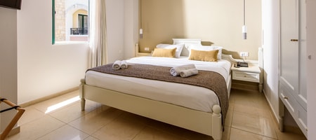 One Bedroom Apartment Inland View