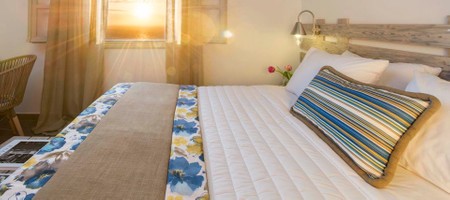 Honeymoon Suite with Heated Outdoor Whirlpool and Caldera and Sunset view