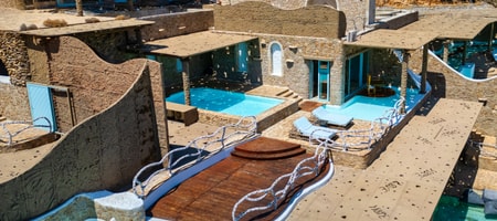 Alpha Love Heart Pool Suite