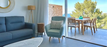 Grand Two Bedroom Suite with Private Terrace & Sea View & Shared Pool