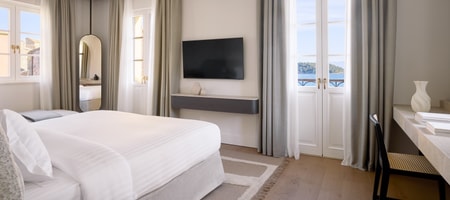 Deluxe Suite with Sea View