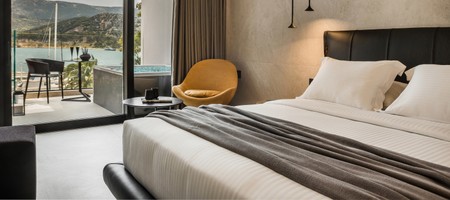 Superior Suite with Sea View and Private Jacuzzi