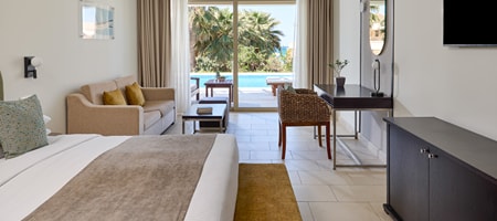 Deluxe Pool-Front Room with Shared Pool