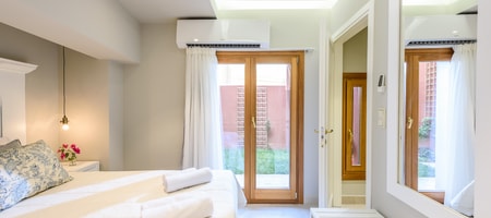 Superior Suite With Garden