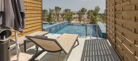 One Bedroom Apartment Private Pool
