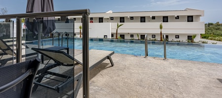 One Bedroom Swim Up Apartment