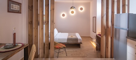 Deluxe Suite with City View - Allagi