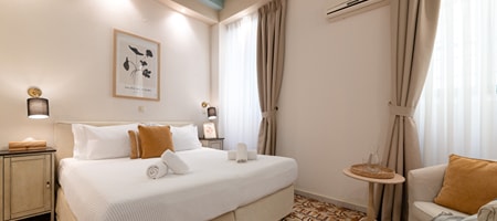 Double Room - Modigliani
