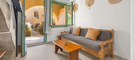 Pirithus Suite 11 (Balcony)