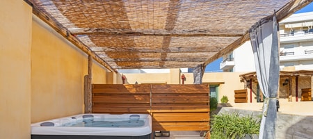 Herakles Suite 13 (Balcony with Jacuzzi)