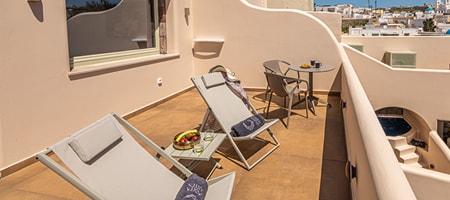 Executive High Floor Suite with Private Jacuzzi