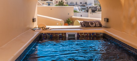 Mini Deluxe Suite with Private Jacuzzi